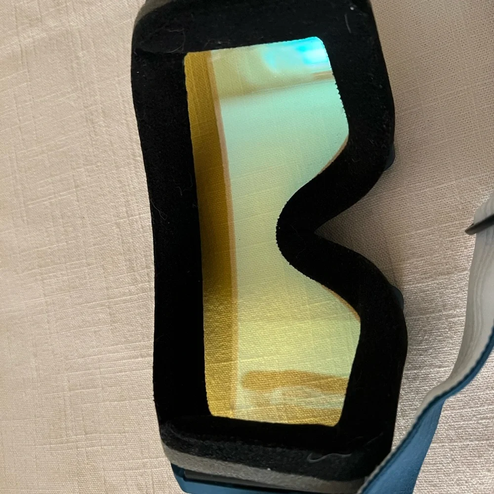 Oakley Teal Blue Goggles with high Persimon yellow lense